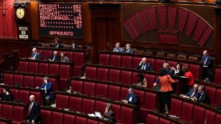 Италианското правителство спечели вот на доверие във връзка с прокарването