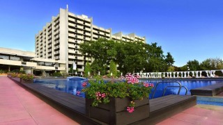 Офшорната компания Black Sea Property PLC придобиването на 98 27 мажоритарен