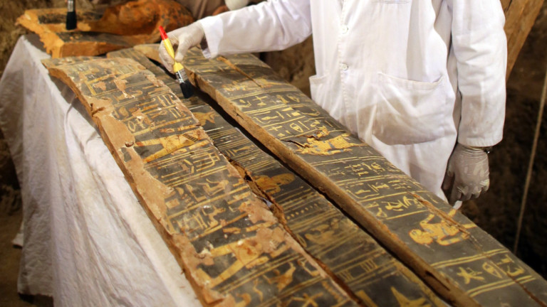 Учените в Австралия са открили останките на мумия в елегантно