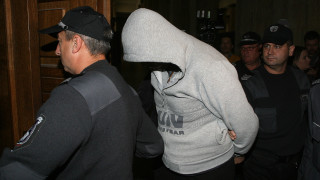 Бащата на Дарина Георги Министерски е педофил Това заяви в