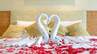 Месецът на виното и любовта започна а до Празника на