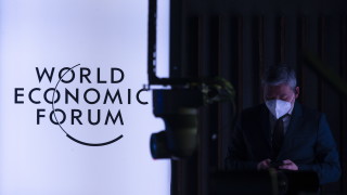 Само един от всеки 10 членове на Световния икономически форум