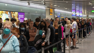Заради гръмотевични бури в САЩ - отмяна на над 1500 полета