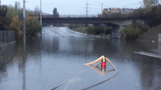Продължителният дъжд в София е предизвикал сериозно наводнение в участъка