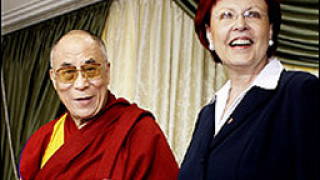 Германски министър говори с Далай Лама за незавсимостта на Тибет