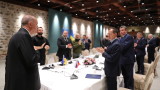 Пробив в преговорите: Украйна предлага неутралитет, Русия намалява военните действия