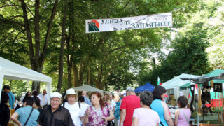 Автентични български обреди, музика и занаяти на събора „Богородична стъпка“ 