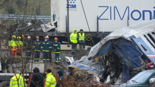 Официално потвърденият брой на загиналите при железопътната катастрофа в Гърция