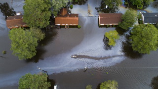 Загиналите в резултат на урагана Флорънс в САЩ достигнаха най малко