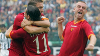 Рома и Палермо делят лидерската позиция в Серия "А"