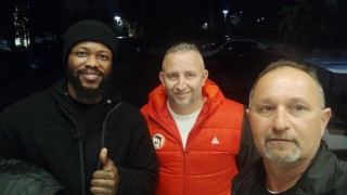 Бившият нападател на Берое Левски и Славия Жуниор Мапуку има нов екзотичен