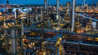 Рафинерията Prax Lindsey една от само петте останали в Обединеното