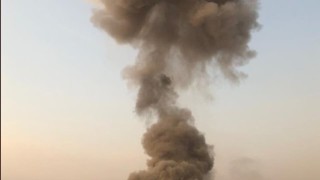 Късно в неделя двама служители по сигурността са потвърдили пред