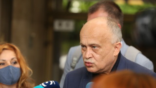 Денков махна Бойко Пенков и от комисията по прозрачност за лекарствата