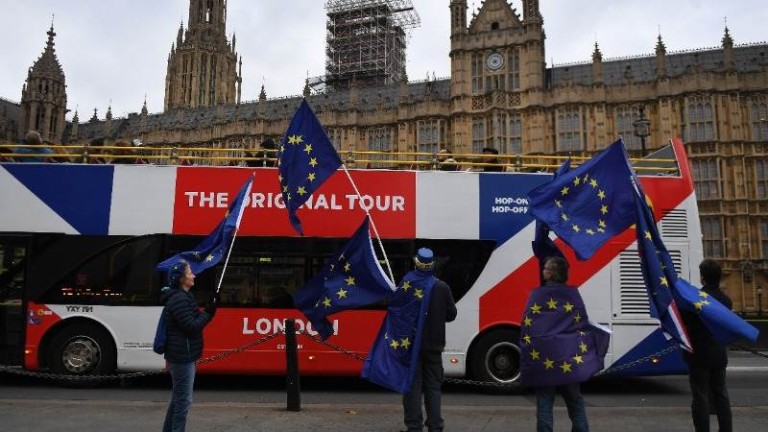 Работниците от ЕС във Великобритания губят привилегиите си след Брекзит