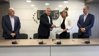 Споразумение за политическо партньорство подписаха днес председателят на ГЕРБ Бойко