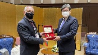 Министър Кузманов на среща с японските си колеги в Токио 