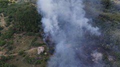 Пожар край Свиленград е затвори временно пътя за Гърция