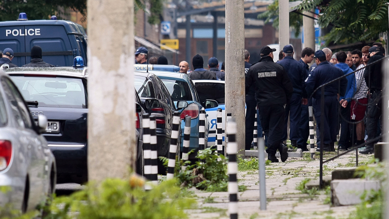 Масови арести в Автомобилна администрация при акция на ГДБОП и ДАНС