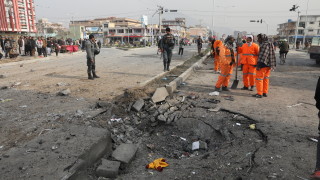 Трима души загинаха а 11 бяха ранени при бомбена атака