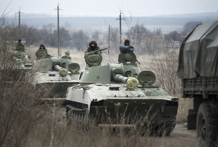 Сепаратистите изтеглят артилерията от фронта до 2-3 март