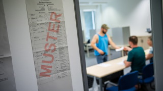 Партията на Меркел печели вота в Саксония, социалдемократите – в Бранденбург