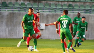 Халфът на Лудогорец Алекс Сантана е с лека травма след