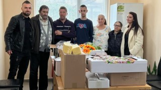 Представителният отбор на Локомотив Пловдив реши да зарадва преди Великден