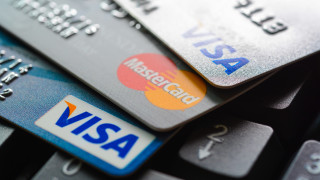 Какво да правим ако AI анулира дебитната/кредитната ни карта?