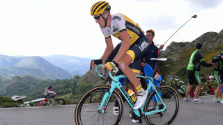 Крис Фрум претърпя нова операция От тялото му бе извадена