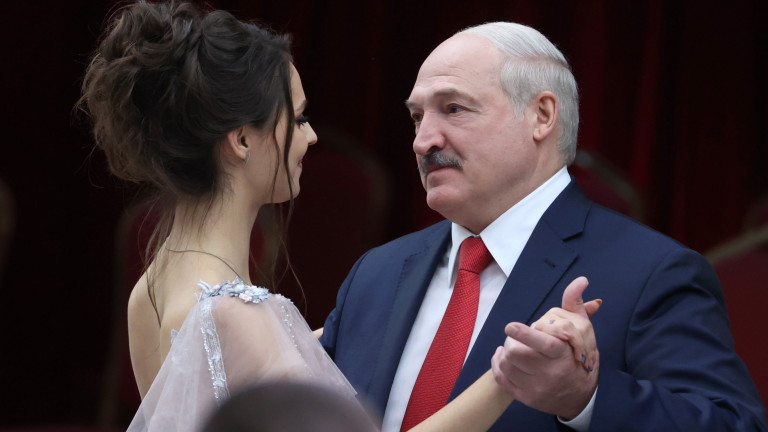 Лукашенко обеща референдум за конституционни промени