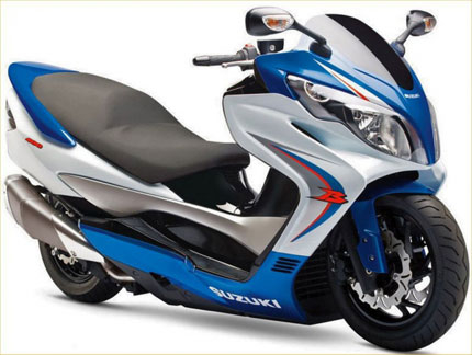 Suzuki представи прототип за спортен Burgman