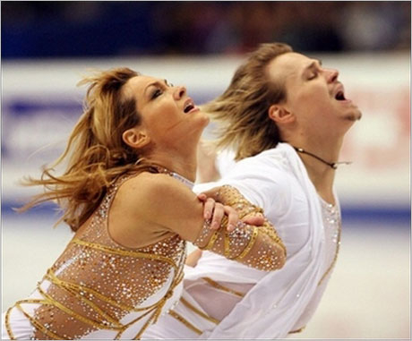 Денкова и Стависки не обявиха оттегляне