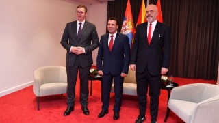 Преди края на годината гражданите на Северна Македония Албания и