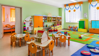 В шест столични детски градини преодоляват невро-моторни забавяния с рисуване