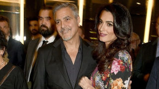 Клуни и Амал се "забъркаха" в оргия