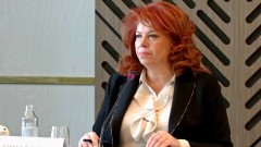 Илияна Йотова няма проблеми с БСП