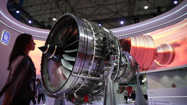 На летището в Дубай използват кучета срещу коронавируса