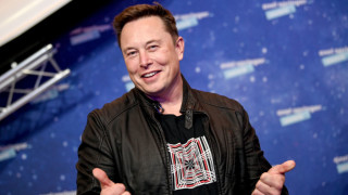 Главният изпълнителен директор на Tesla Илон Мъск продаде акции на