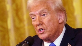 Президентът на Съединените щати Доналд Тръмп приветства резултатите от парламентарните