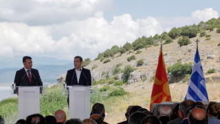 Силна подкрепа за управляващите в Македония преди референдума