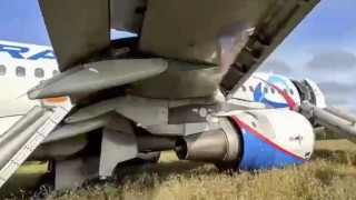 Руски самолет със 161 души на борда кацна аварийно в поле край Новосибирск