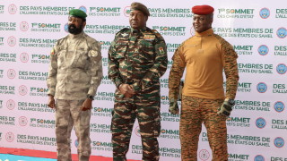 Военните режими на власт в Буркина Фасо Мали и Нигер