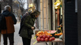 България срещу Гърция: Къде заплатите са по-високи, а цените - по-ниски?