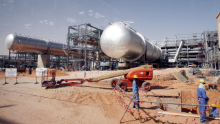  Саудитска Арабия намалява цените на петрола на фона на страховете за намалено търсене