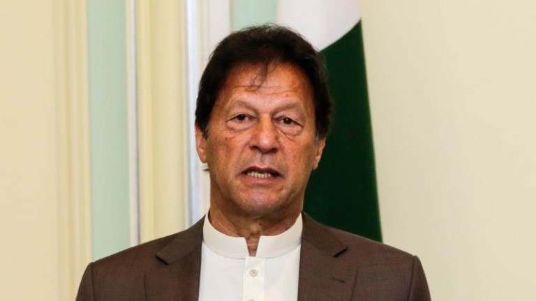 Премиерът на Пакистан е заразен с COVID-19
