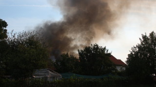 Пожар изпепели дома на 55-годишен инвалид в Хасковско