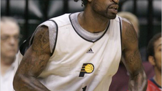 Баскетболист на Голдън Стейт глобен с 50 000 долара