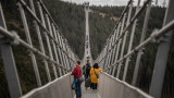 Най-дългият пешеходен мост в света отвори за посетители преди дни. Намира се в Чехия 