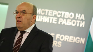 Спокойно и при добра организация преминали изборите зад граница където